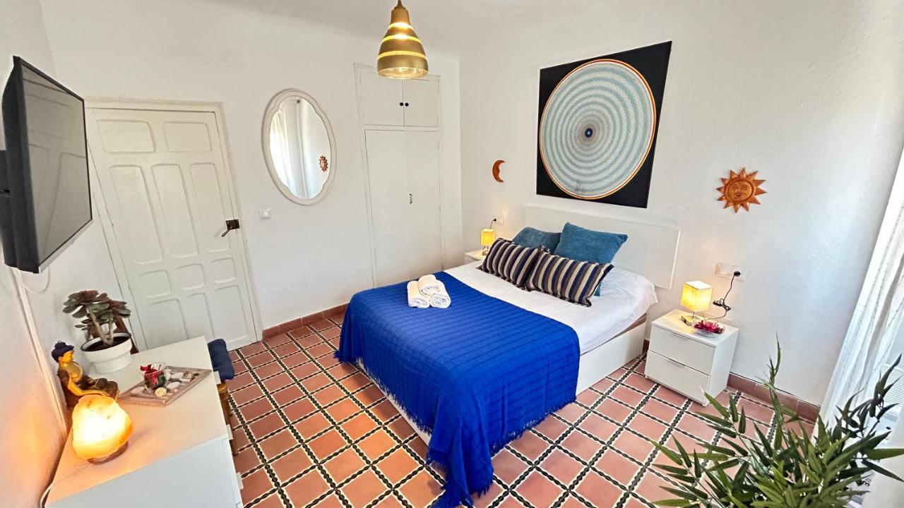 Cozy Town House With Terrace And Free Wifi Βίλα Ρόντα Εξωτερικό φωτογραφία