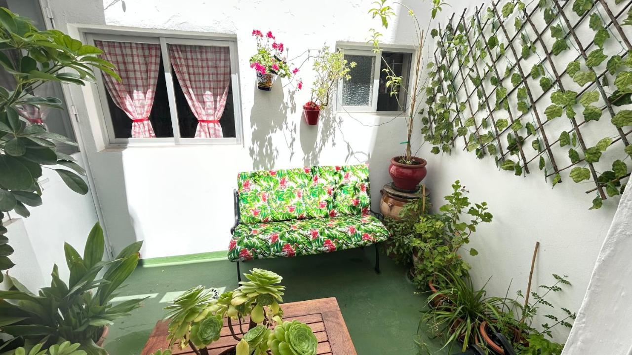 Cozy Town House With Terrace And Free Wifi Βίλα Ρόντα Εξωτερικό φωτογραφία