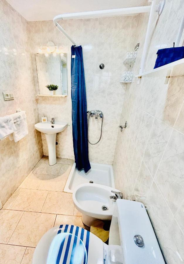 Cozy Town House With Terrace And Free Wifi Βίλα Ρόντα Εξωτερικό φωτογραφία